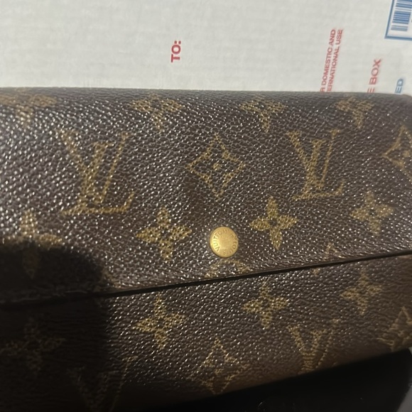 Authentic Louis Vuitton Brown long Sarah Monogram Wallet Certified - Picture 3 of 12